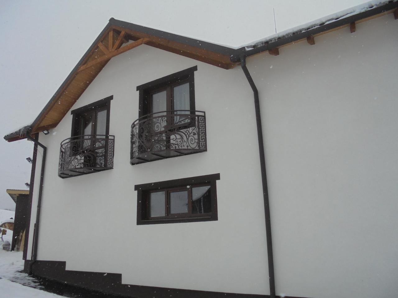 Mountain Dew Hotel Belasovitsa Bagian luar foto
